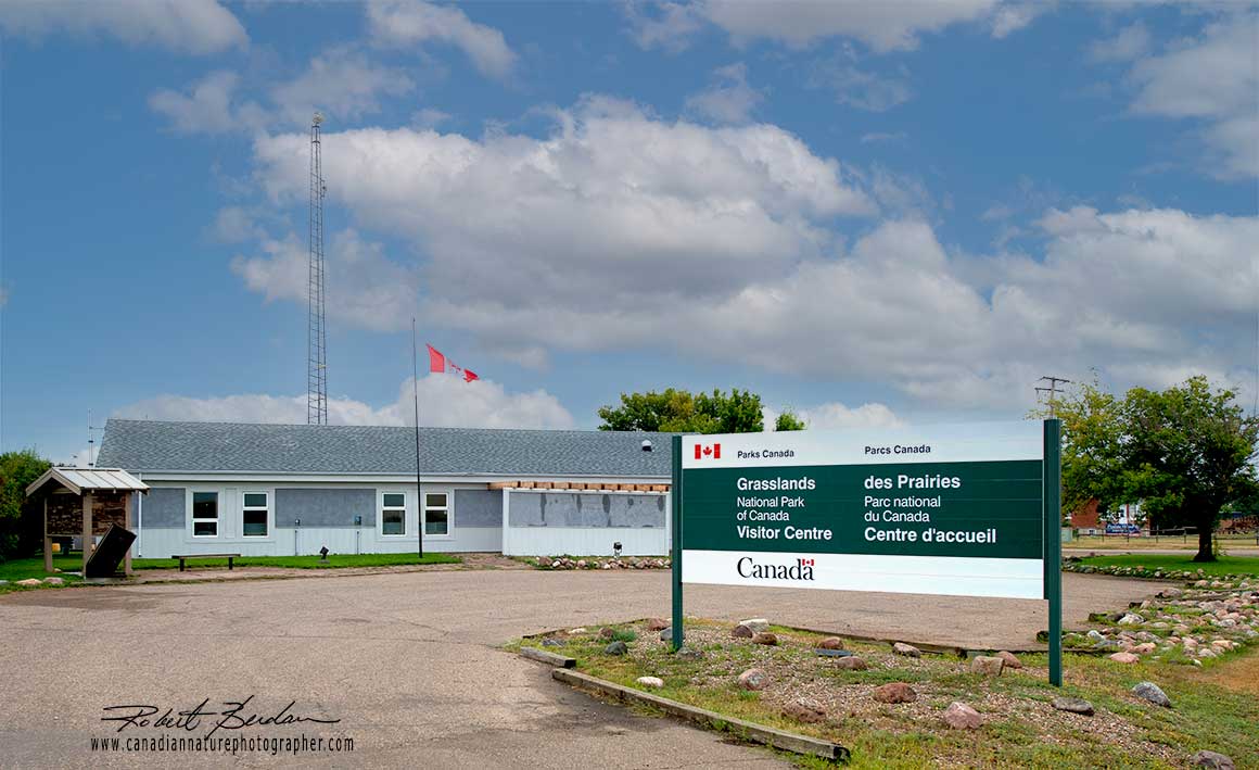 Canada Park office in Val Marie with information, tours, maps and friendly guides by Robert Berdan ©