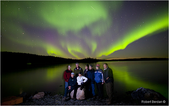 Group photo in front of Aurora on Prelude Lake by Robert Berdan ©