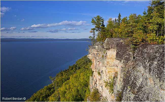 Photograph from the cliffs of the Sleeping Giant by Robert Berdan ©