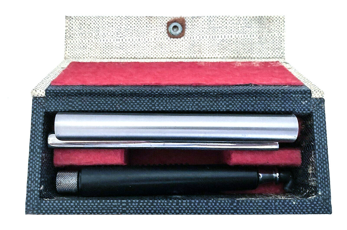 American Optical Microtome blade and handle Robert Berdan ©